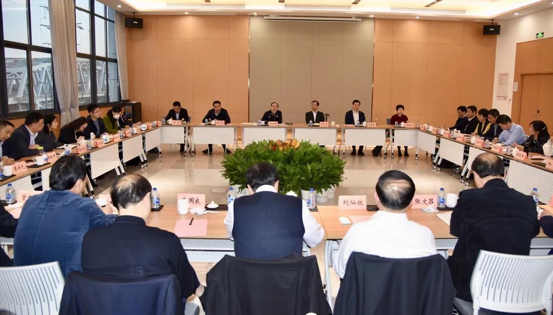 天宁区民营企业家座谈会在世俱杯app官方举行