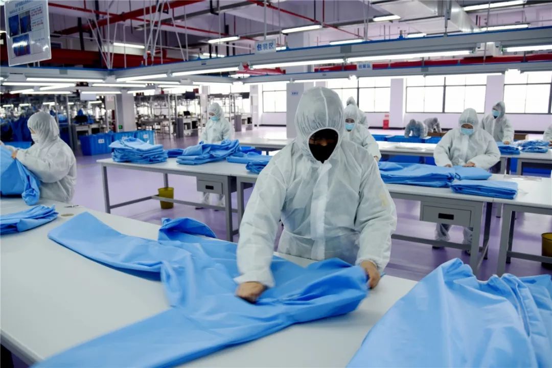 服装企业火速转产防疫物资，彰显行业担当